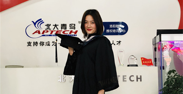 祝贺杜*婷同学高薪就业月薪9500元！