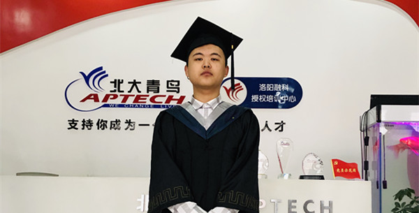 祝贺袁*同学高薪就业月薪7000元！